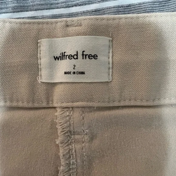 Aritzia Brennan Pant, wilfred free size 2! - Picture 5 of 5